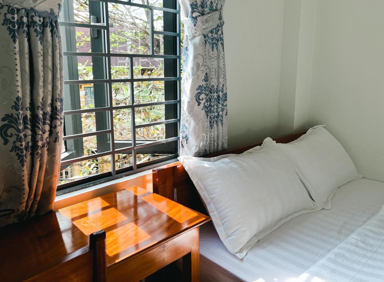 Mini Hotel Lac Hong Хуе Екстериор снимка